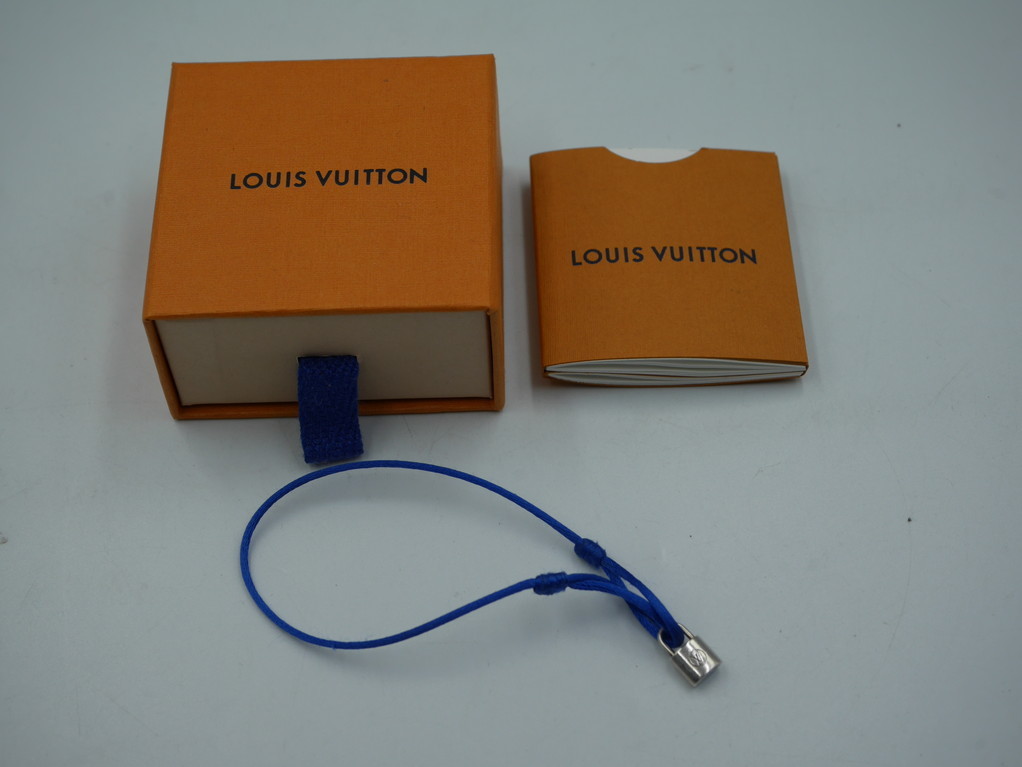  box attaching * Louis Vuitton brass re lock ito bracele SV blue *C29850