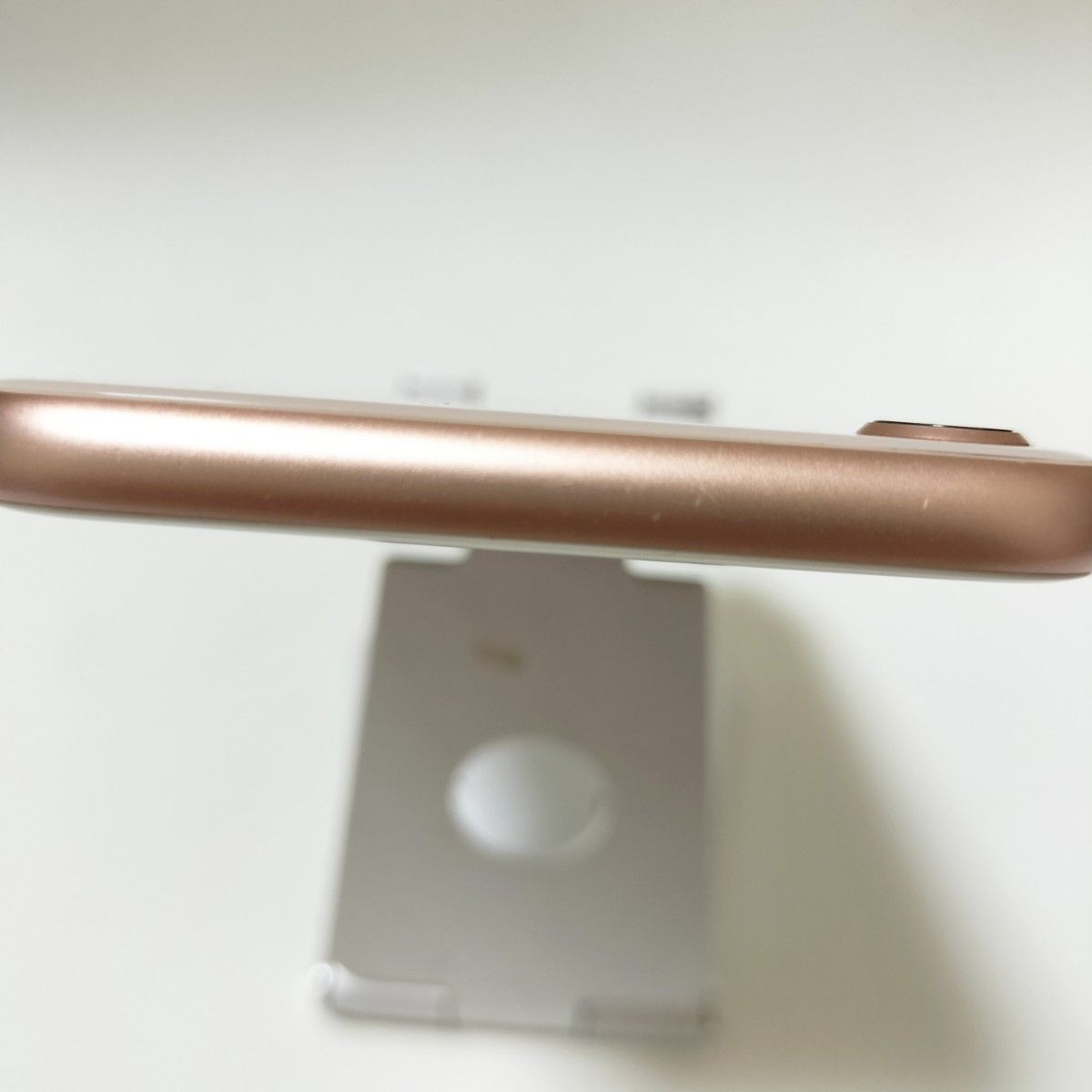 美品 iPhone 8 64GB ゴールド SIMフリー バッテリー残93％｜PayPayフリマ