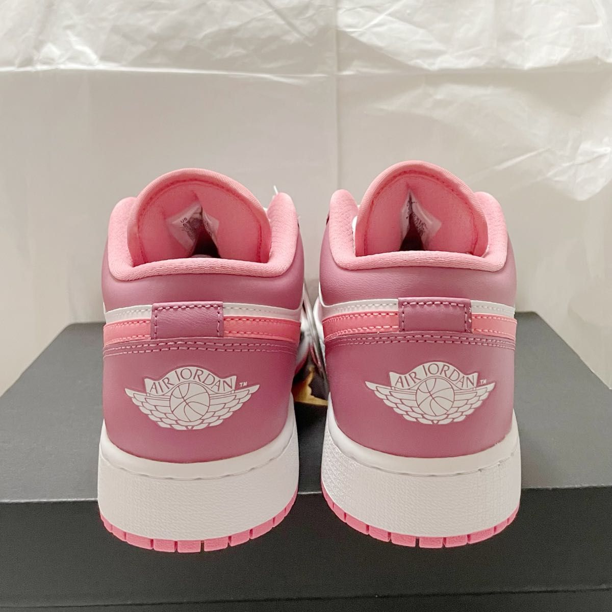 NIKE GS エア ジョーダン 1 ロー デザート ベリー ピンク ナイキ