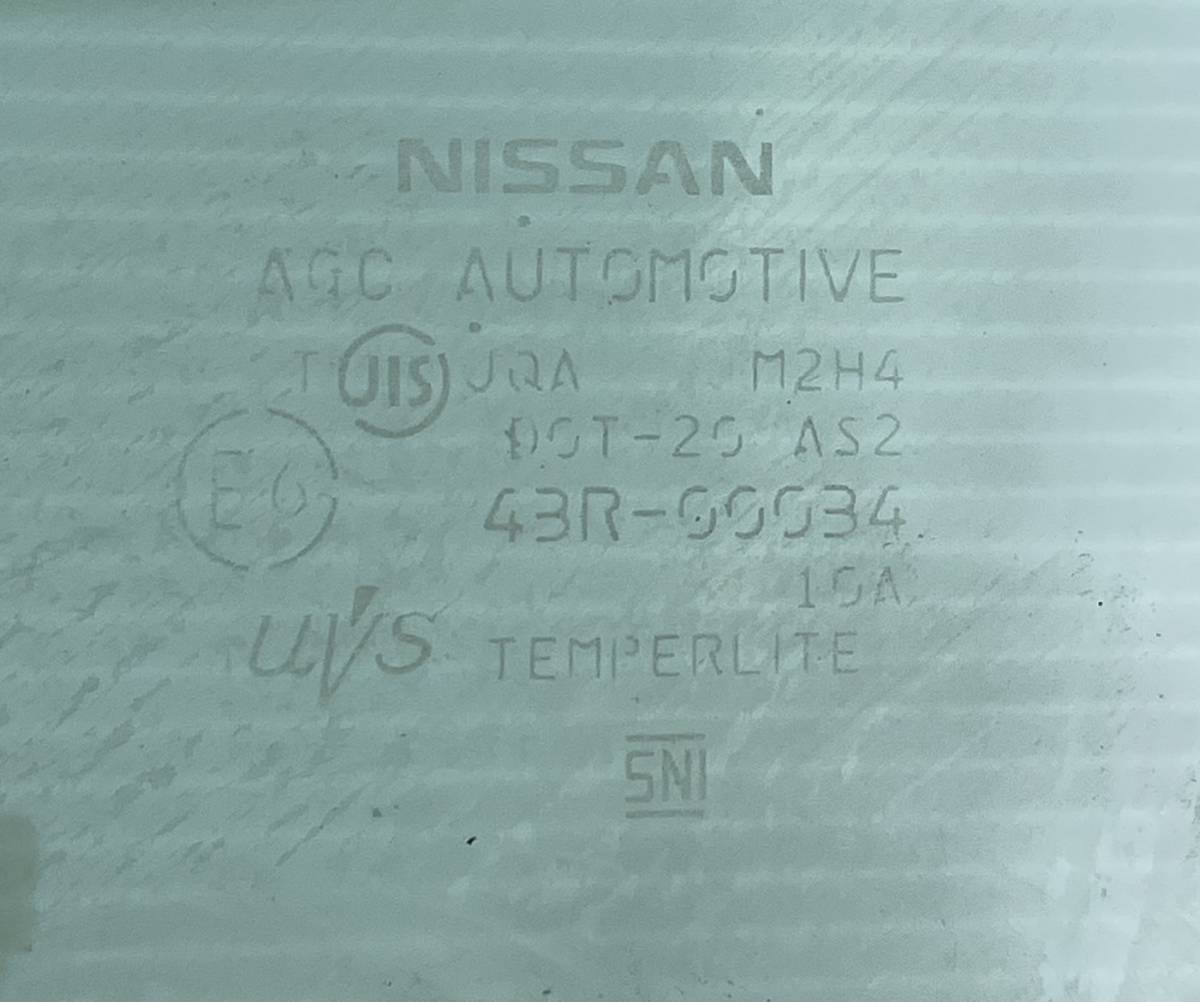 日産　エルグランド　平成２４年６月　DBA-TE52　純正 左　フロントドアガラス 　中古部品_画像3