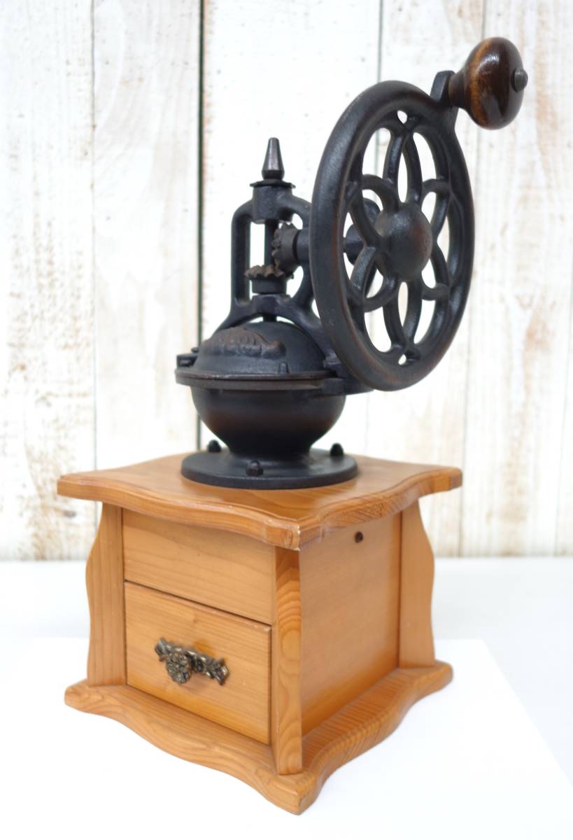  retro коллекция подлинная вещь *COFFEE MILL ручная кофемолка * чугун из дерева подставка выдвижной ящик * retro под старину 