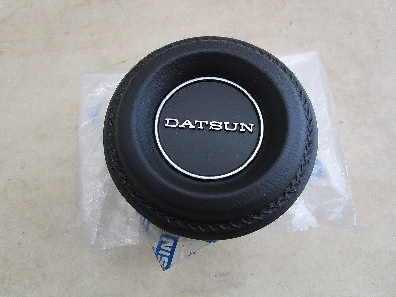 希少 DATSUNダットサン ステアリング ホーンボタン NISMOニスモ GT-R