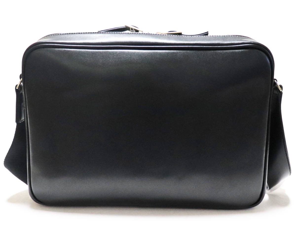 Paul Smith ポールスミス》新品 水・傷に強い パルメラート加工 Paul Smith ポールスミス》新品 水・傷に強い パルメラート加工