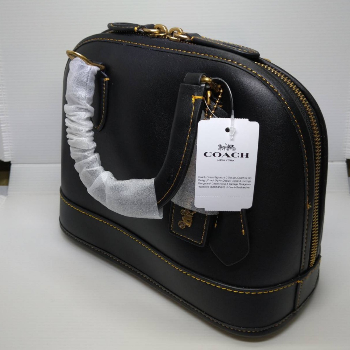 ☆COACH☆コーチ☆ レディース用 ドーム型 レヴェルバッグ ブラック