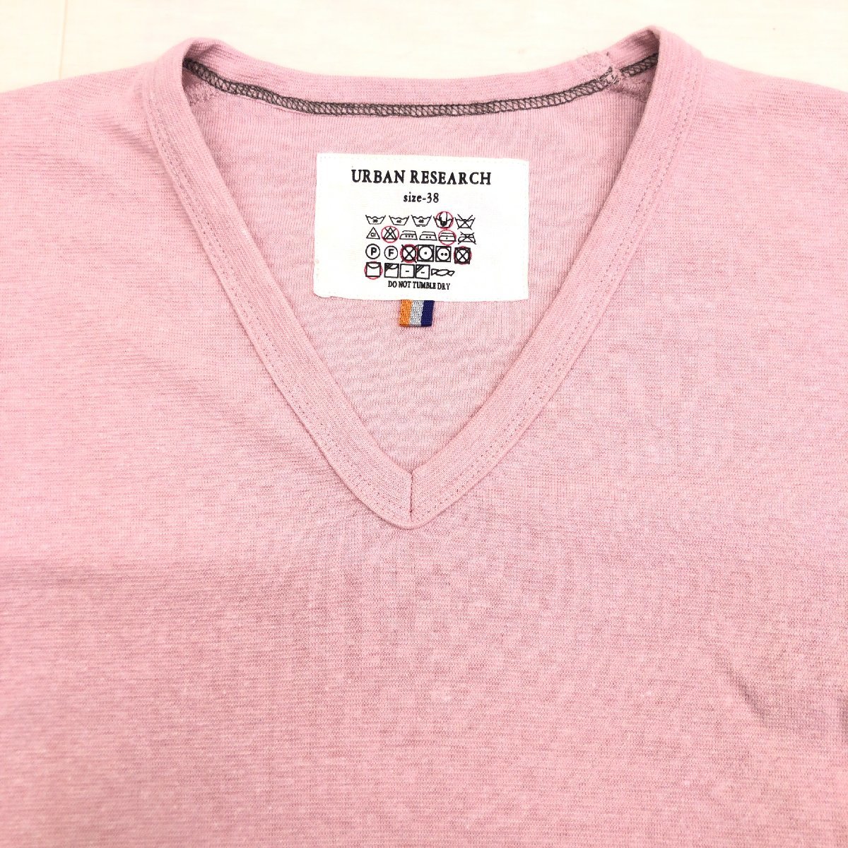 URBAN RESEARCH アーバンリサーチ ロゴ刺繍 ストレッチ Vネック Tシャツ 38(M) ピンク系 半袖 国内正規品 メンズ 紳士の画像5