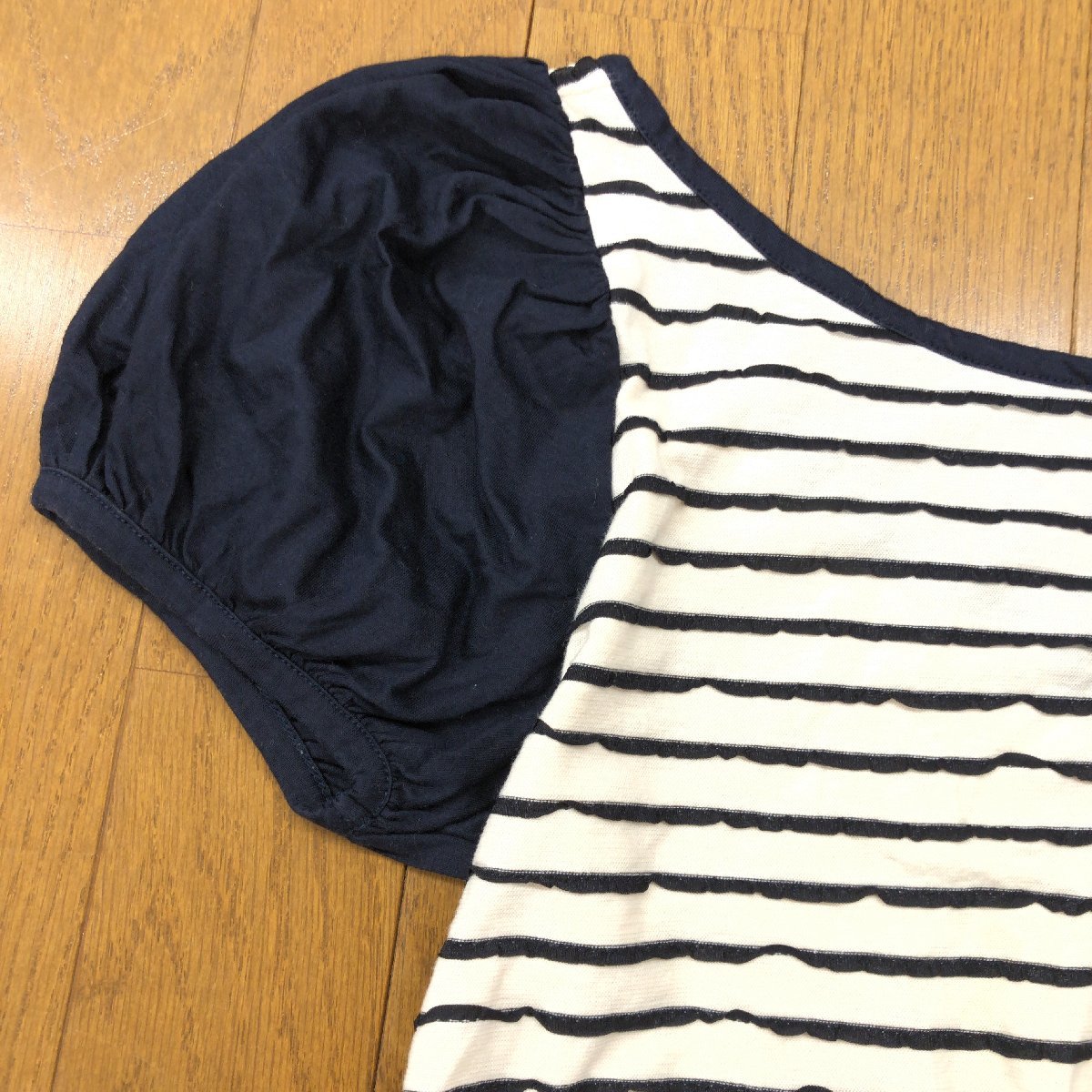 JILL STUART Jill Stuart пуховка рукав окантовка cut and sewn S белый × темно-синий "теплый" белый темно-синий короткий рукав футболка сделано в Японии женский женский 