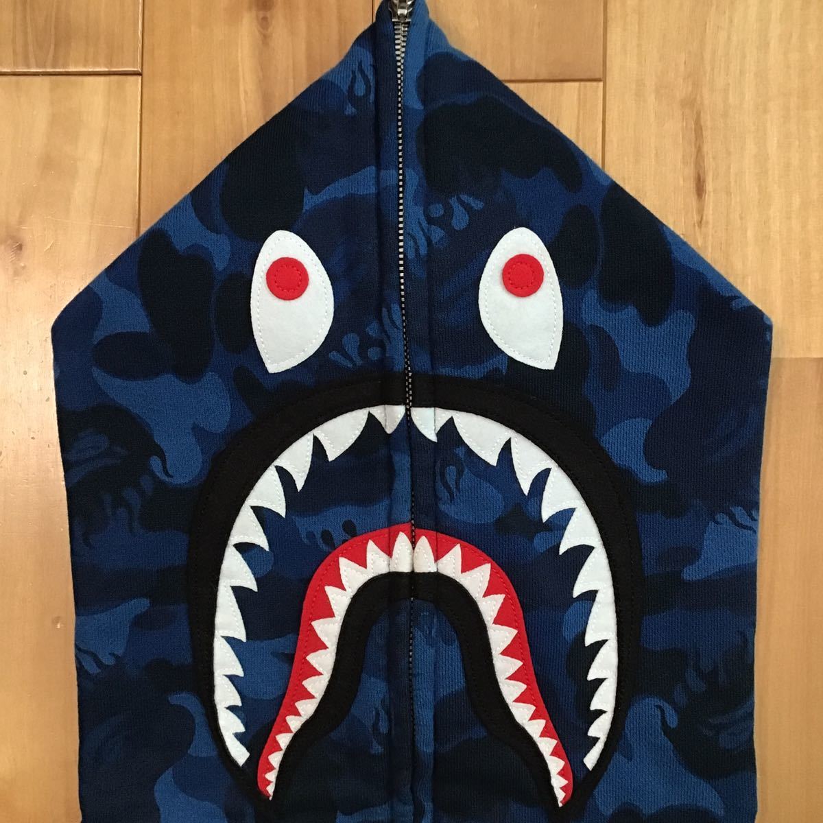 ★ムック限定★ ファイヤーカモ シャーク パーカー Sサイズ shark full zip hoodie a bathing ape BAPE fire camo エイプ ベイプ z5575_画像3