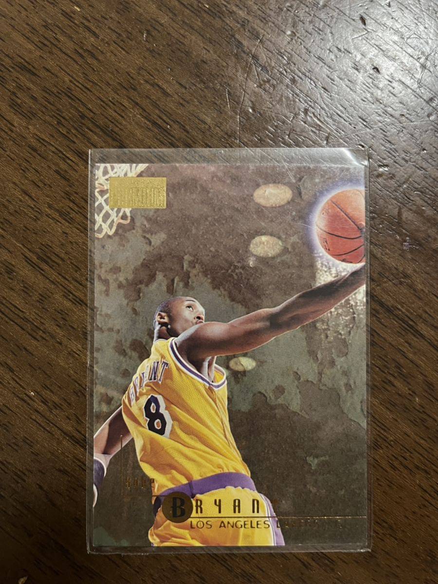 送料無料　1996 1997 SkyBox Premium #55 RC KOBE BRYANT コービーブライアント LOS ANGELES LAKERS ROOKIE CARD NBA カード　コービー