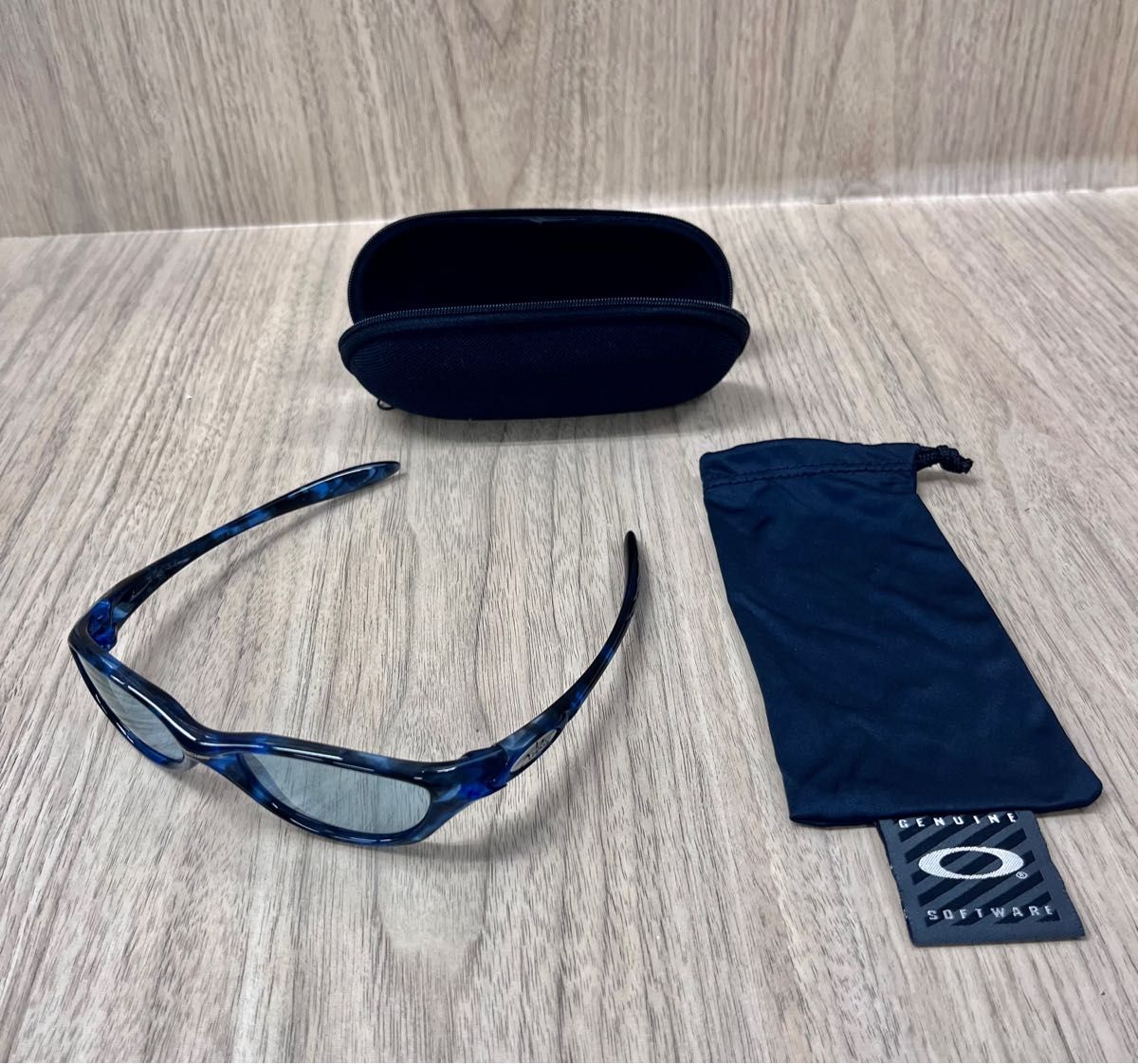 OAKLEY オークリー レア ブラックブルーマーブル ユニセックス|PayPay