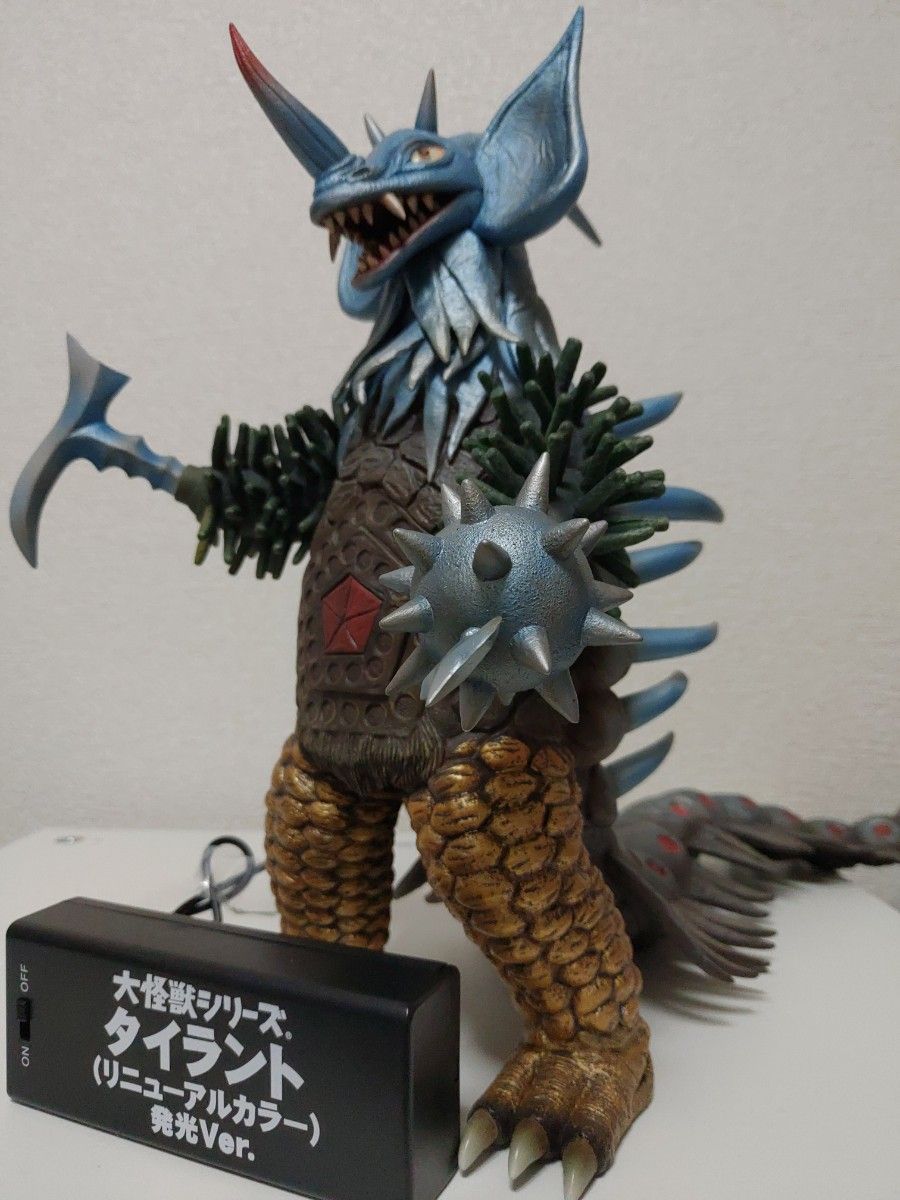 大怪獣シリーズ タイラント リニューアルカラー 発光Ver. 少年 大怪獣シリーズ タイラント リニューアルカラー 発光Ver. 少年