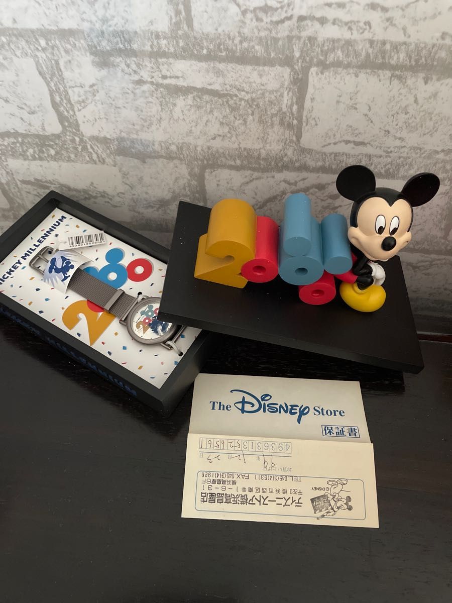 限定 ディズニー MICKEY MILLENNIUM ミッキー ミレニアム 腕時計 未使用 ミレニアム記念の置物