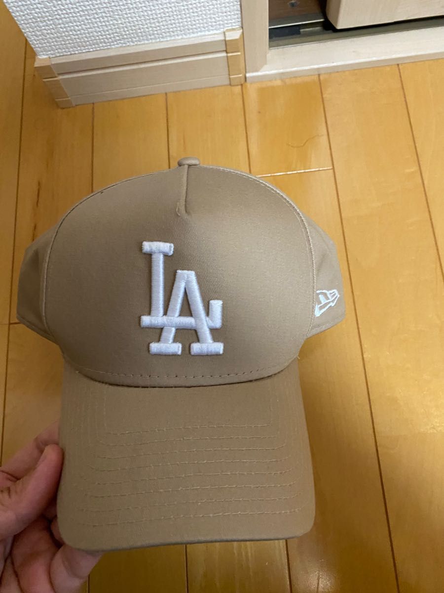 未使用 NEW ERA ニューエラ キャップ LA ベージュ 海外限定カラー