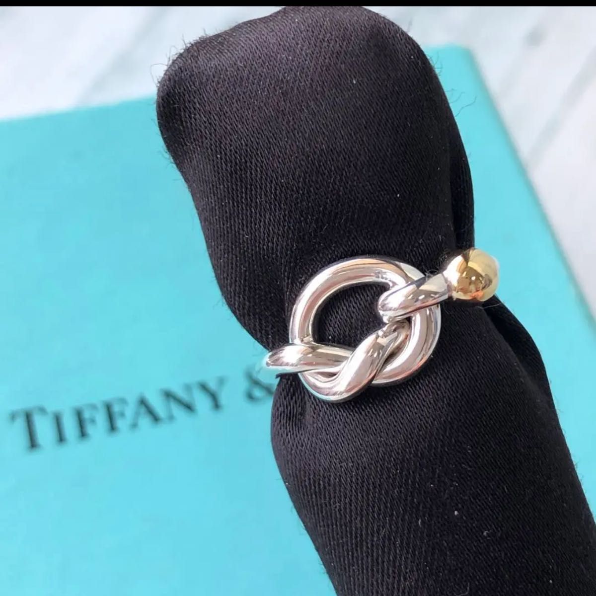 極美品】ヴィンテージティファニー Tiffany 指輪 リボン 750 K18-