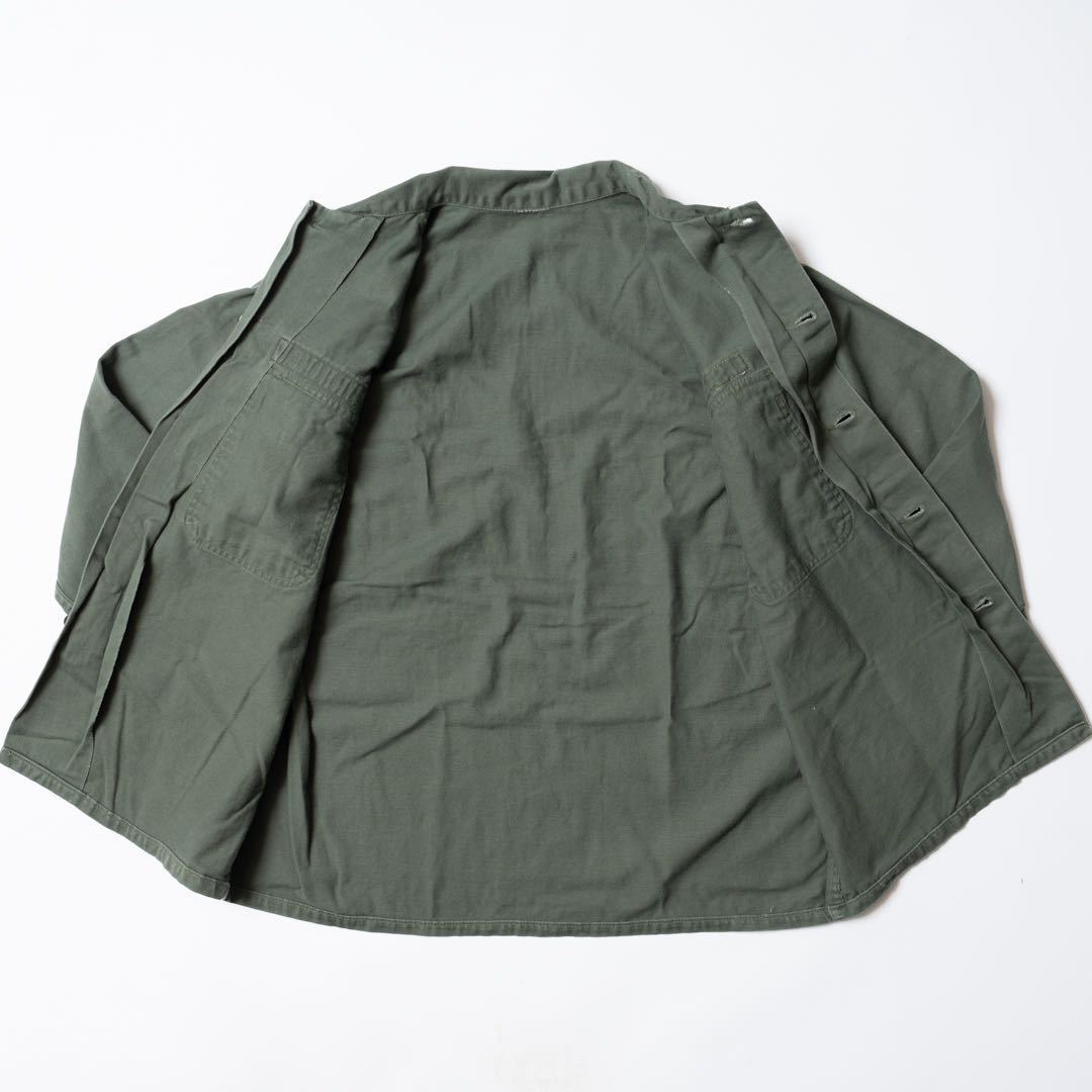 米軍 実物 60s US ARMY OG-107 コットン サテン ユーティリティ シャツ 1st 初期型 MEDIUM LARGE ミリタリー vintage アメリカ軍_画像2