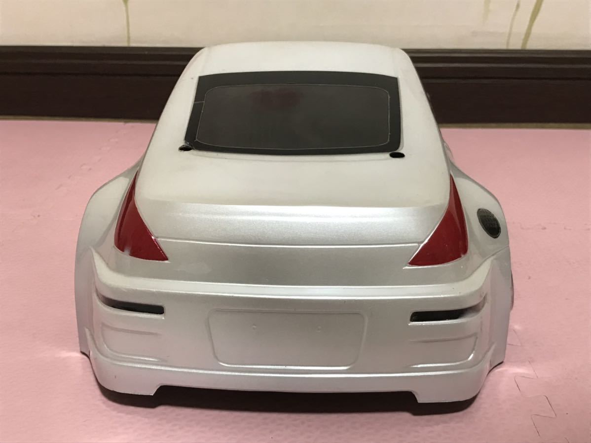 送料無料　1/10 日産　フェアレディZ Z33 パールホワイト カーボンボンネット ラジコンボディ　ヨコモ YOKOMO NISSAN FAIRLADYZ DRIFT