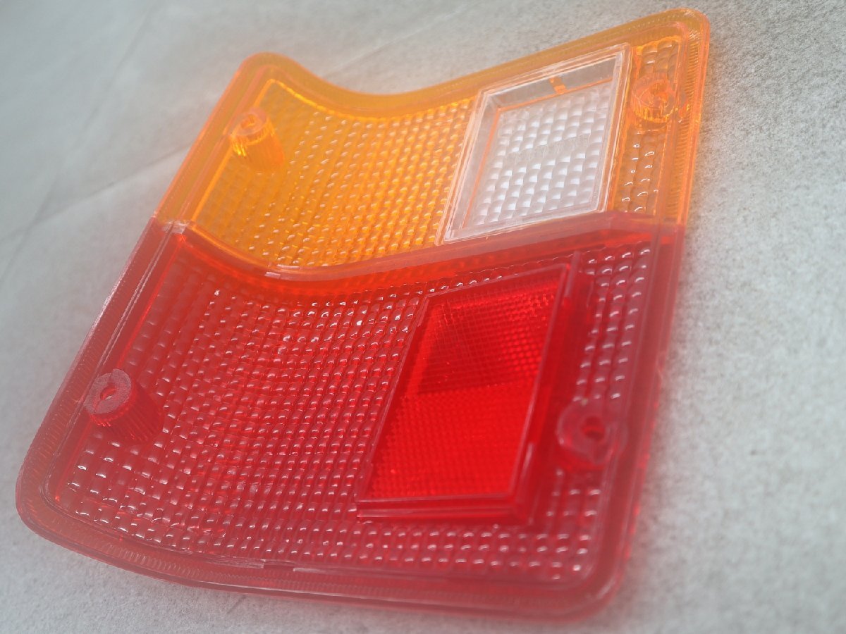  first generation Mitsubishi Pajero L041GW original left tail lamp lens new goods unused goods STANLEY 043-6772 (L041GW L043GW L044GW L046GW L048GW L049GW)