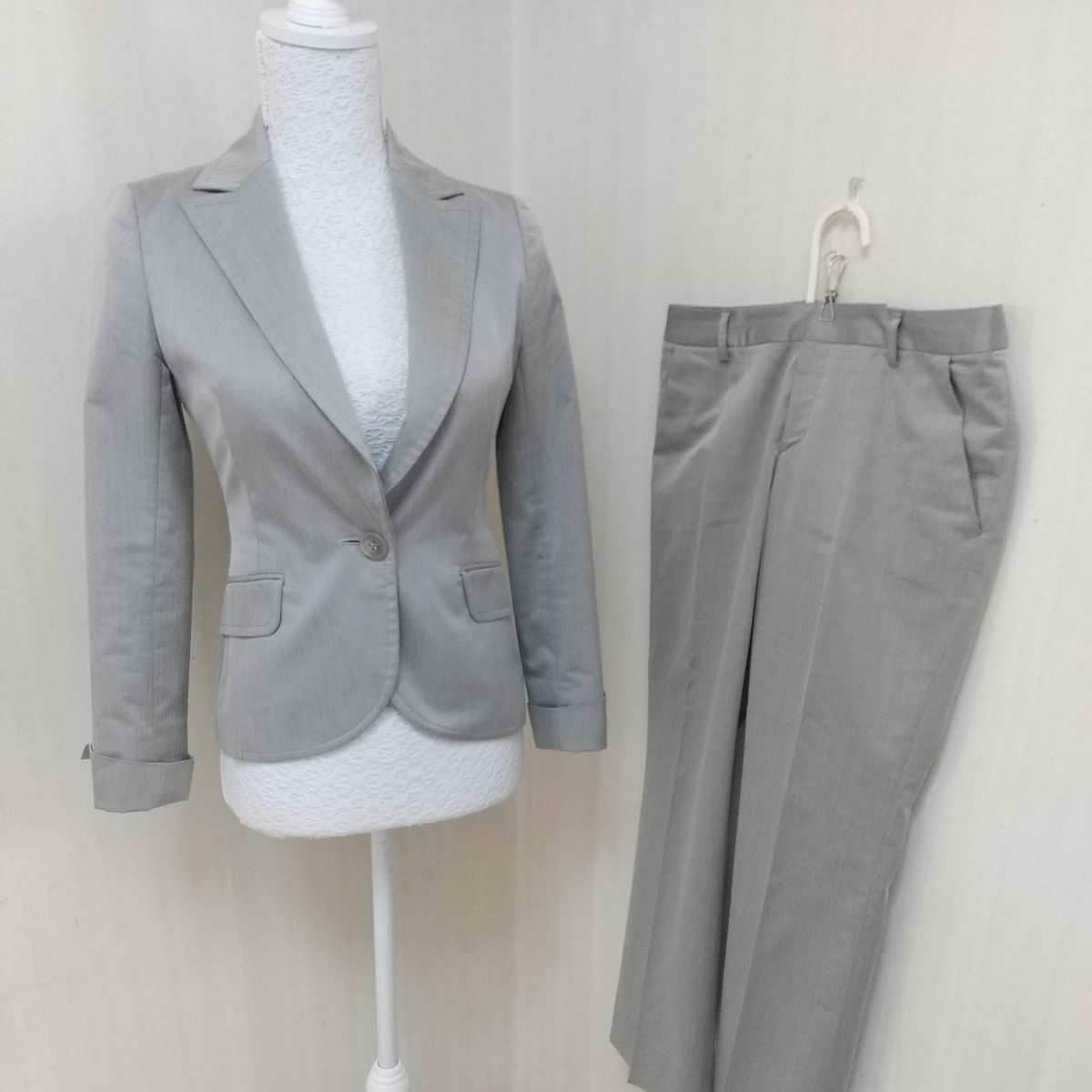 INDIVI Indy b pants suit gray light gray business suit setup lady's lining attaching world made in Japan beautiful goods 