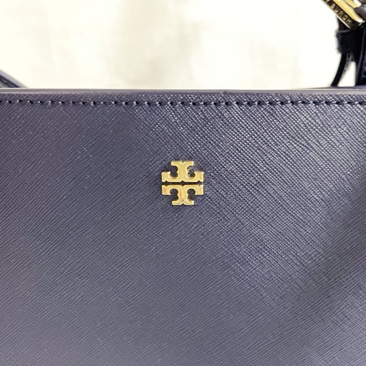 Tory Burch トリーバーチ　トートバッグ　サフィアーノ