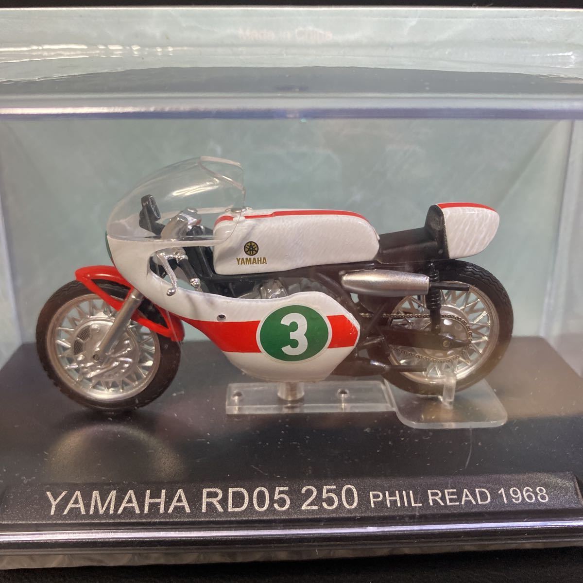 YAMAHA RD05 250 PHIL READ1968/DeAGOSTINI チャンピオンバイクコレクション/ヤマハRD05 250 フィルリード/デアゴスティーニ　未開封品_画像1