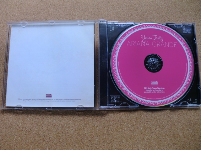 ＊【CD】ARIANA GRANDE／YOURS TRULY（0602537480821）（輸入盤）_画像2