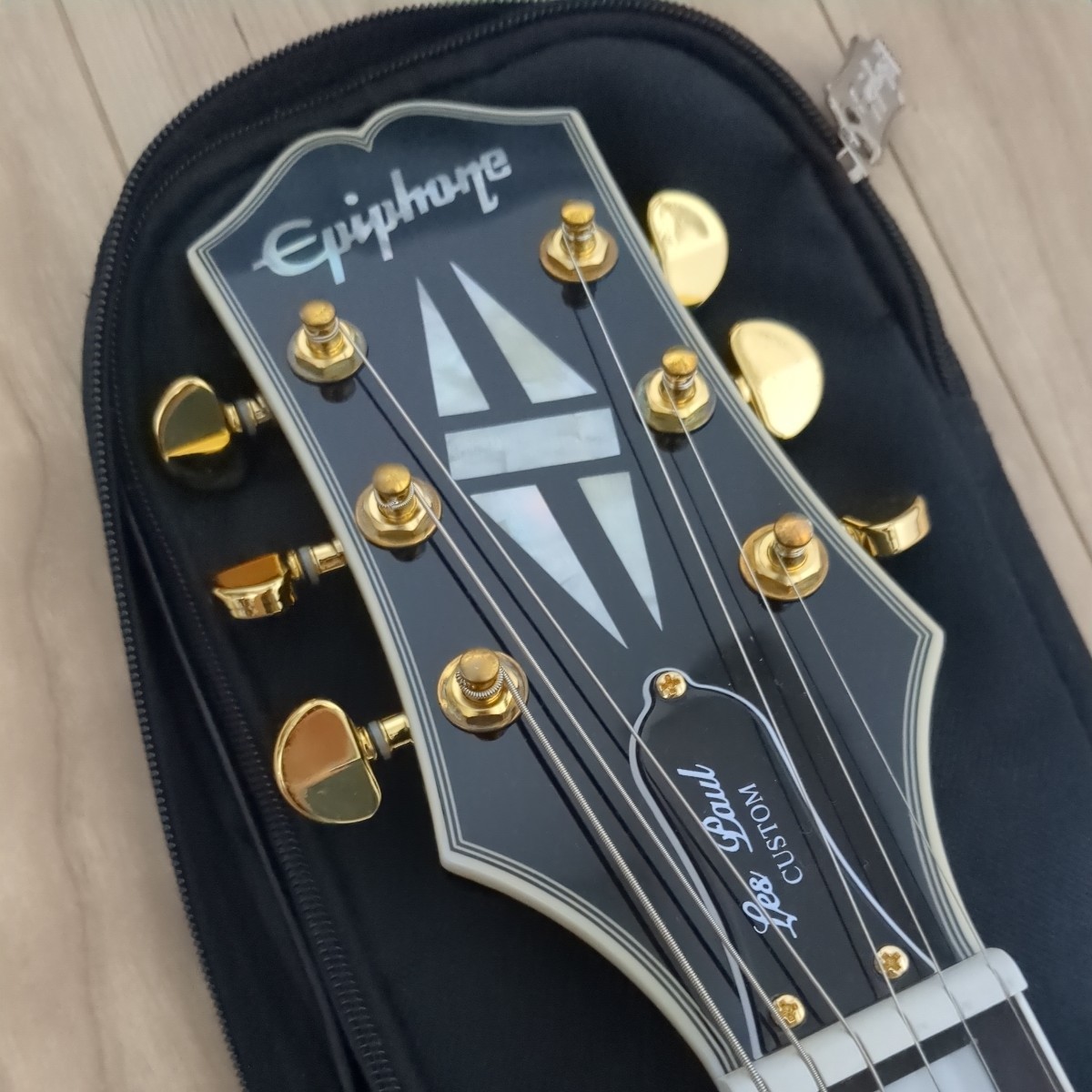 Epiphone Les paul custom inspired by gibson ebonyエピフォン レス