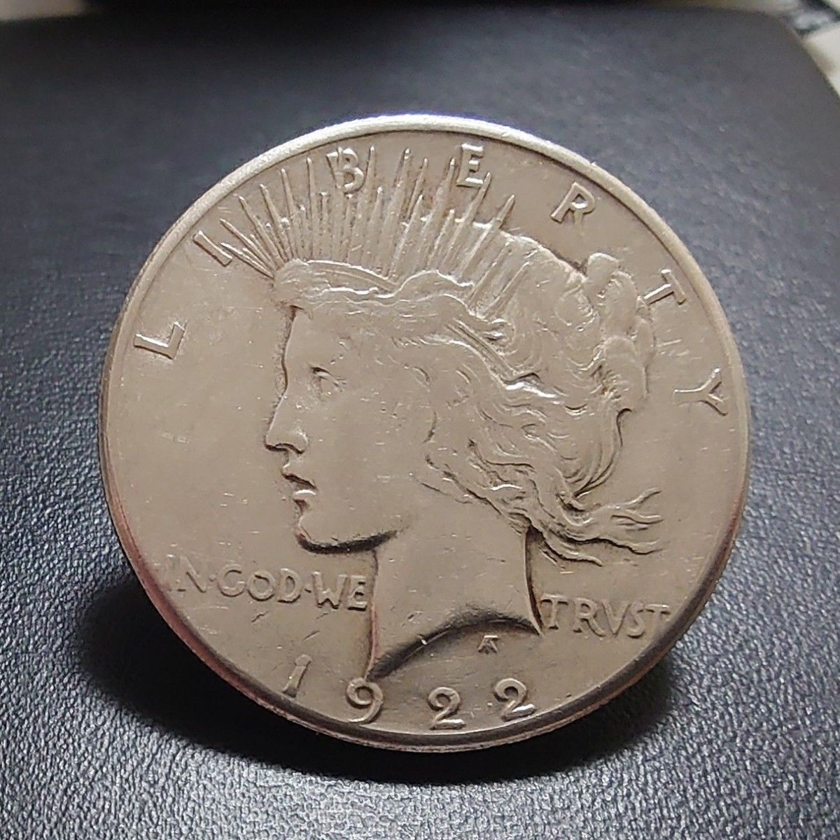 1922年ピースダラー アメリカ銀貨 silver900 比重10 1 本物 1922年ピースダラー アメリカ銀貨 silver900 比重10 1 本物