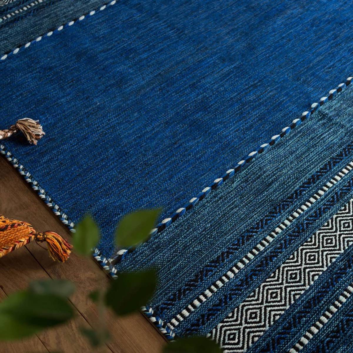 [送料込み] 手織り アジアン ラグマット インドキリム 140x200 1.5畳 ブルー インド綿ラグ おしゃれ キリム カーペット リビング 寝室 ラグ