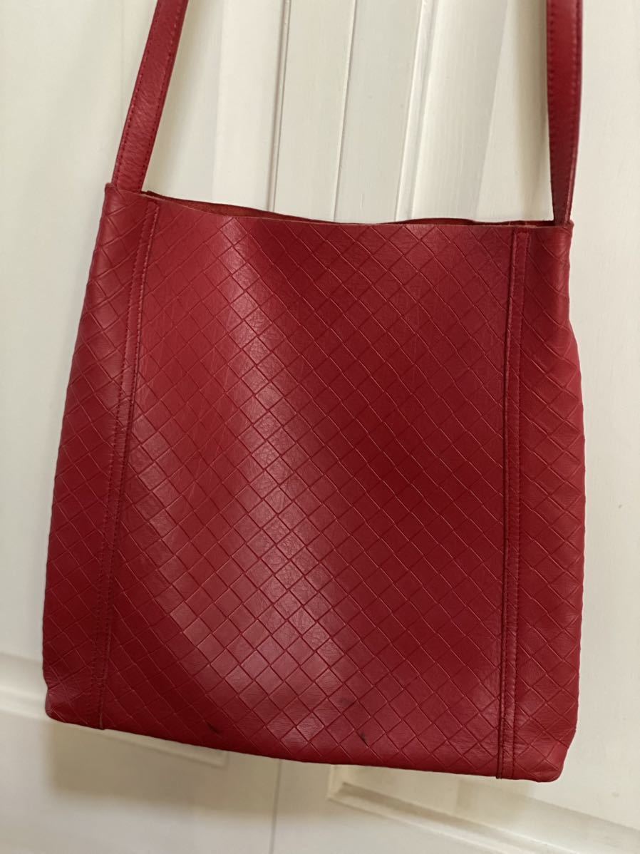 ボッテガヴェネタ BOTTEGA VENETA ショルダーバッグ 赤 革 イン