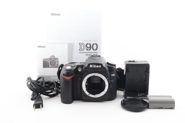 大人女性の ADS1702☆ 超美品 ☆ ニコン NIKON D90 ボディ 撮影枚数