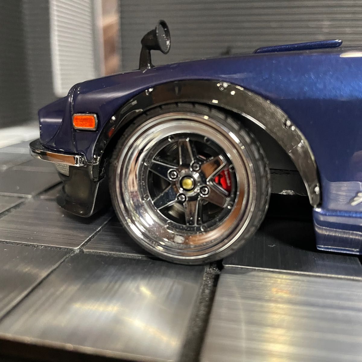 イグニッションモデル 1/18 日産 フェアレディーZ(S30)カスタム イグニッションモデル 1/18 日産 フェアレディーZ(S30)カスタム