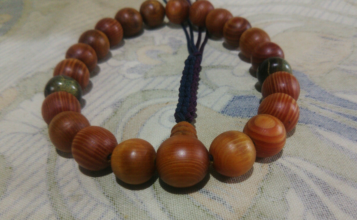  red pine branch Gin sea pine Rainbow coral collaboration ... type beads 30 year and more mountain middle .. branch Gin . fat deep sea. gem from comfort .. made 20 sphere collection cord silk 