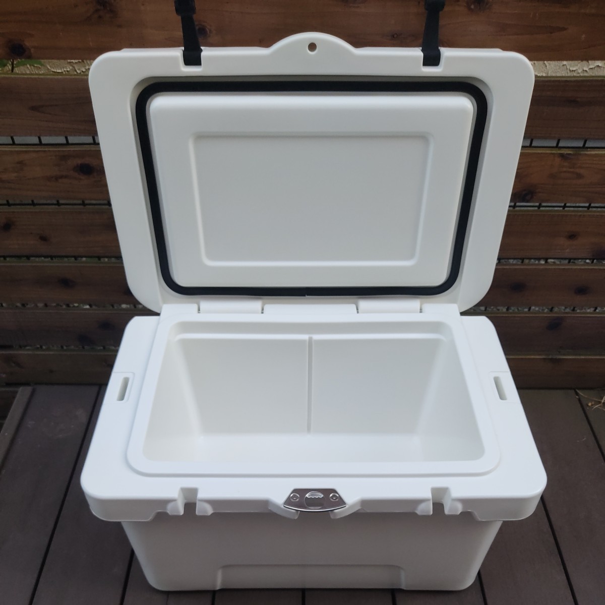  бесплатная доставка Highlander кемпинг для твердый cooler-box 35 литров белый термос ieti.