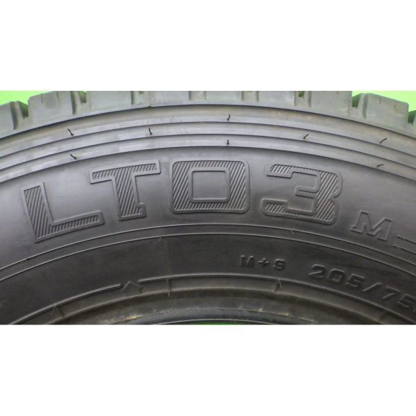 ダンロップ WINTER MAXX LT03M 205/75R16 113/111L LT 日本製 1本のみ■2022年製9分山スタッドレス■中古 特筆すべき損傷はなし■手渡し可_画像7