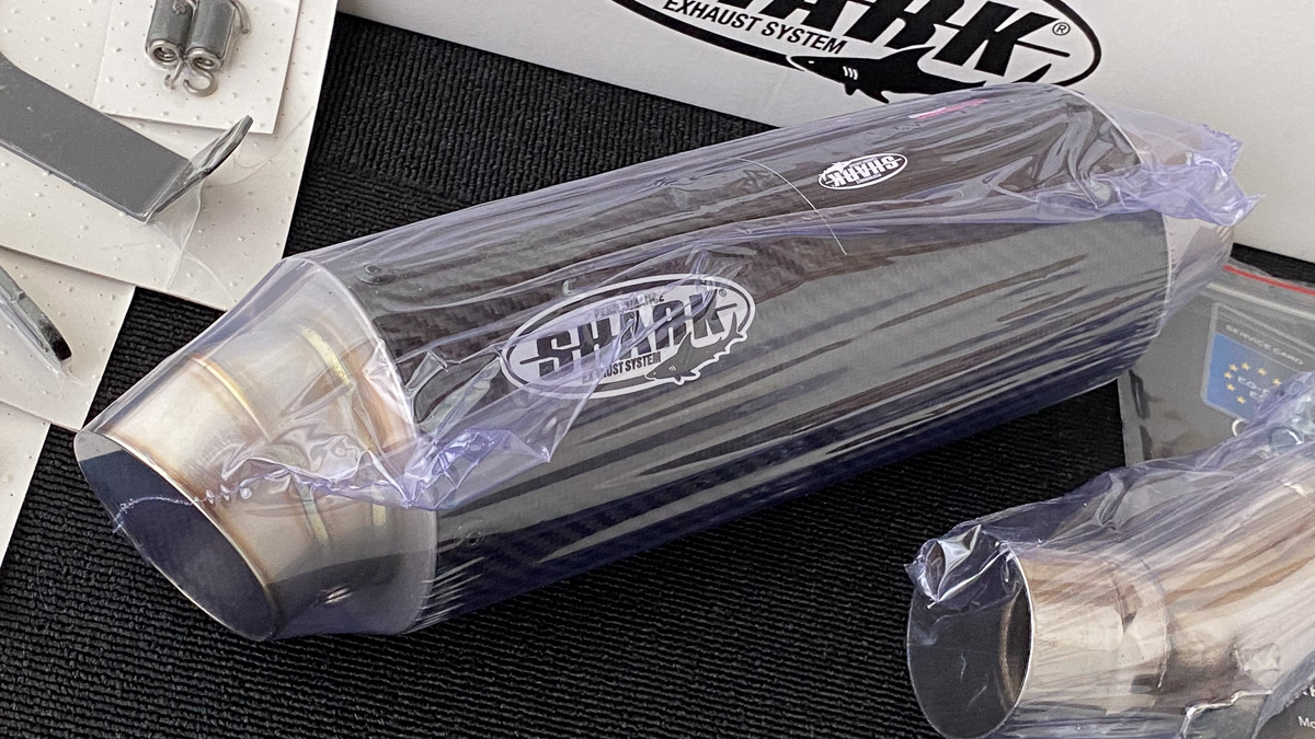 SHARK スリップオンサイレンサー (4-1) SRC 4 Super Short SUZUKI GSX-S1000(2015-2020) / GSX-S1000F(2015-2021) ,シャーク マフラー_画像2