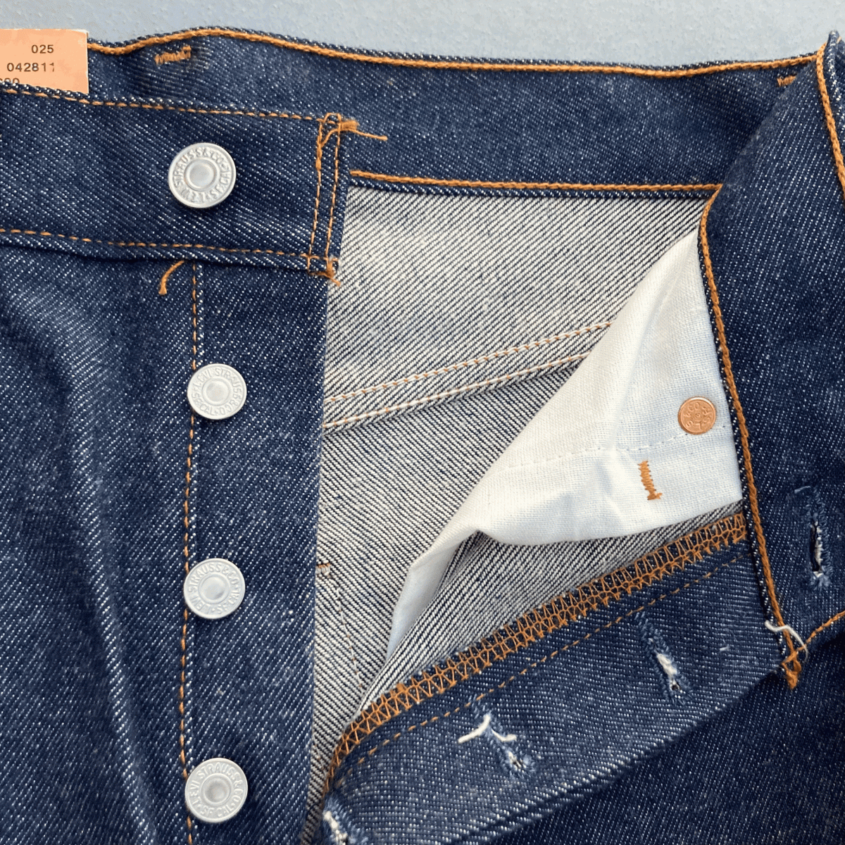 90s американский производства неиспользуемый товар LEVI*S 501XX 00501-0000 постоянный W29 L36 rigid не использовался Vintage America USA производства джинсы 005010000