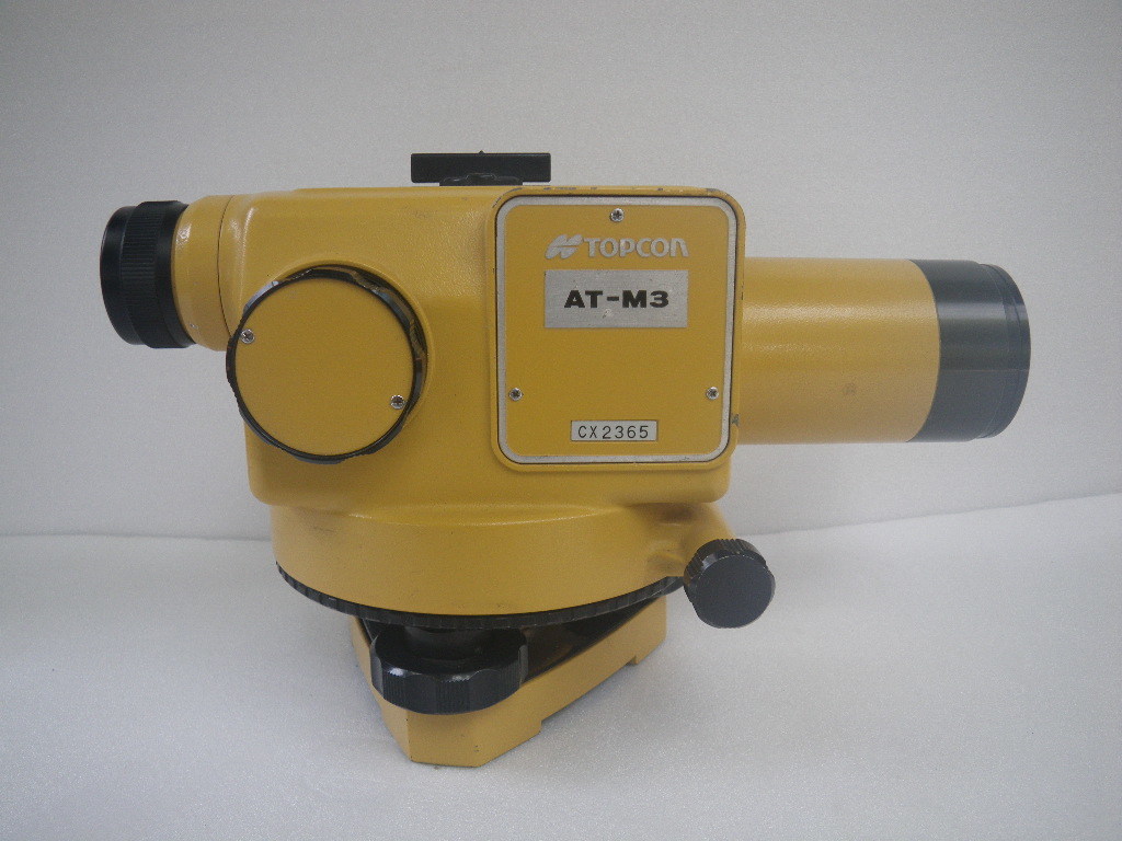 TOPCON トプコンオートレベル AT-M3 スレ.傷.汚れ等有る普通中古品です。ピント・レンズのクモリ問題有りません。未校正品です。