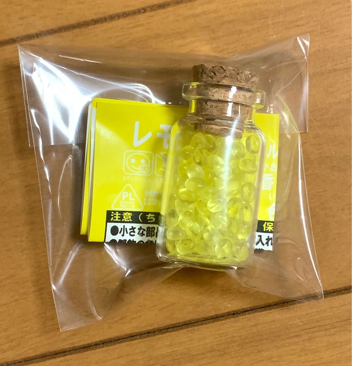 香り玉 匂い玉 昭和レトロ ガチャガチャ 全8種 10個セット 新品 香り玉 匂い玉 昭和レトロ ガチャガチャ 全8種 10個セット 新品