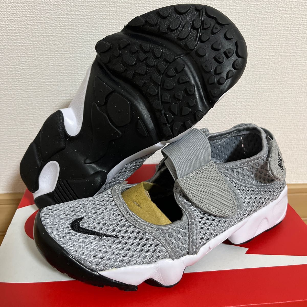 新品 23㎝ NIKE RIFT ナイキ リフト キッズ 子供用 エアリフト-