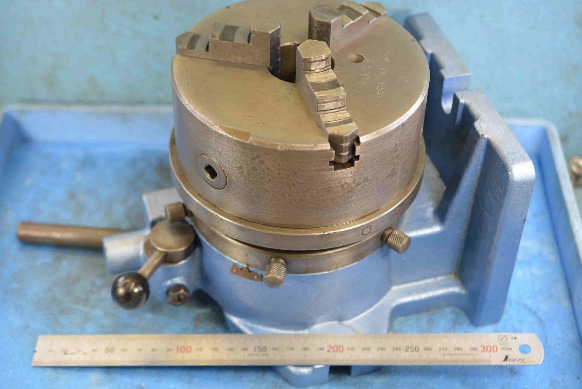 NEWS 160mm スクロールチャック付き 割り出し盤 再塗装品 中古 NEWS 160mm スクロールチャック付き 割り出し盤 再塗装品 中古