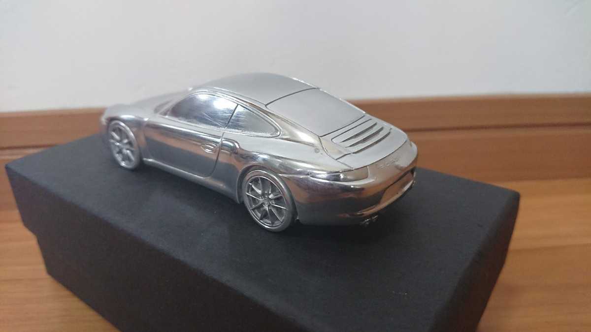  Porsche 911 Carrera S(991 previous term model ) paper weight metal car unused box attaching 