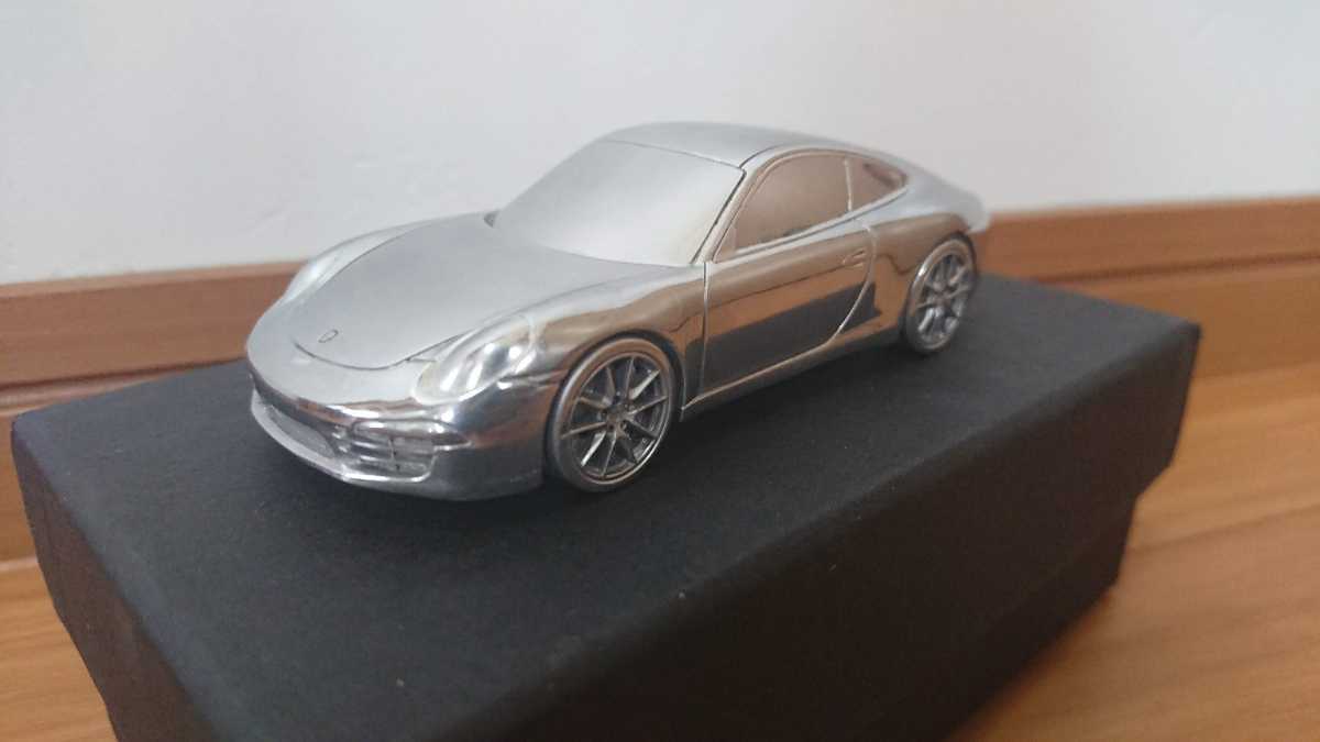  Porsche 911 Carrera S(991 previous term model ) paper weight metal car unused box attaching 