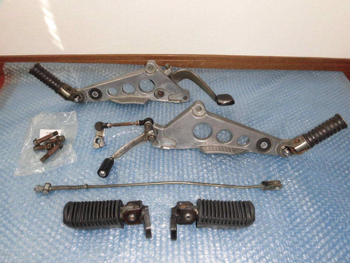 Yahoo!オークション - 良品 RZ350 RZ250 純正 メイン ステップ Yahoo!オークション - 良品 RZ350 RZ250 純正 メイン ステップ
