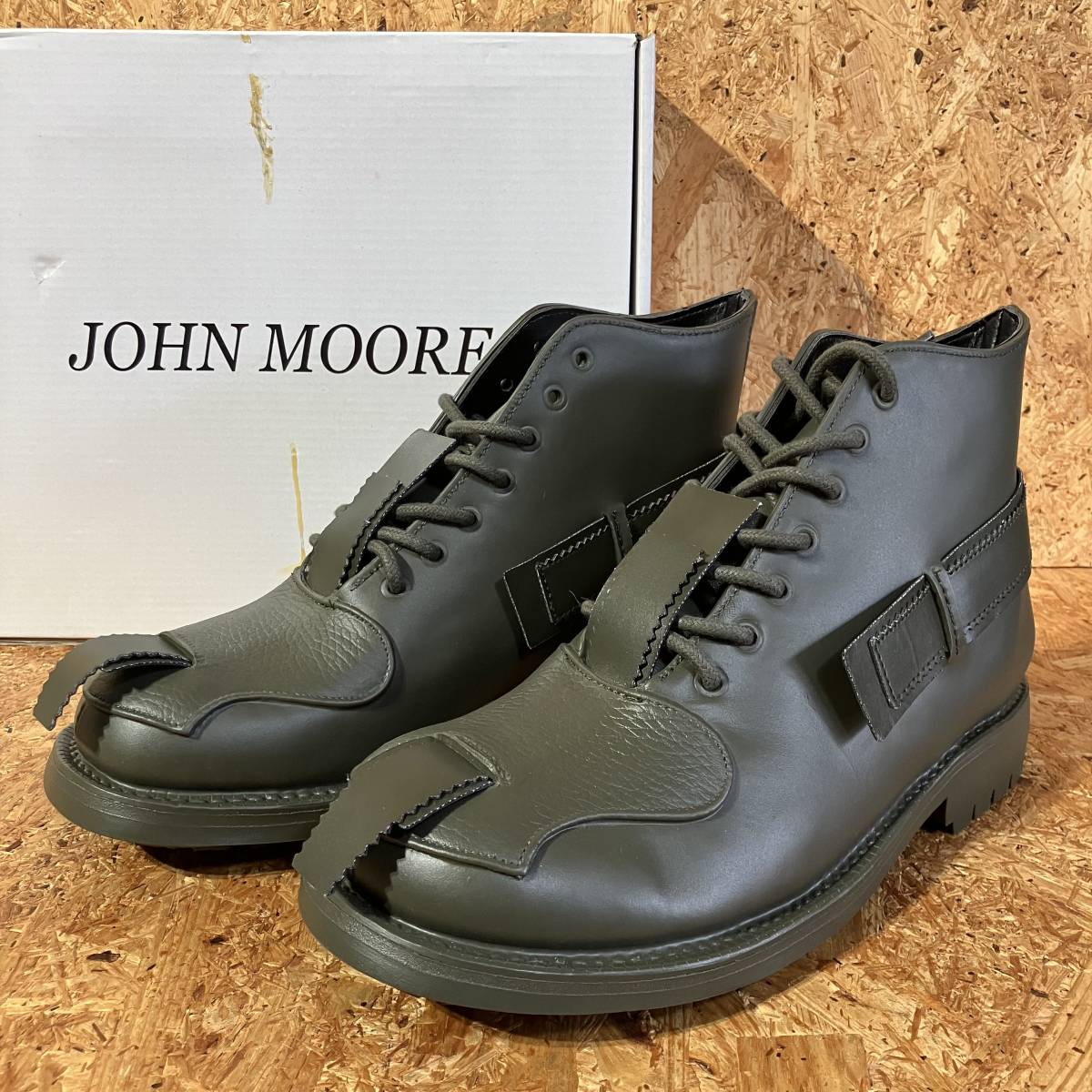 女の子向けプレゼント集結 JOHN MOORE Rubber Combat Boots OLIVE UK9