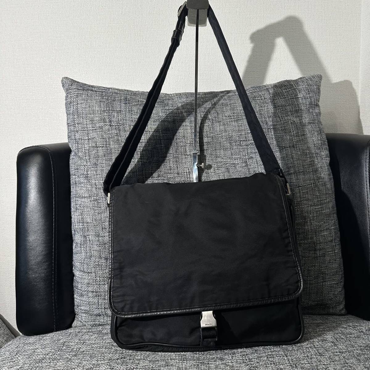 1円〜 PRADA ショルダーバッグ メッセンジャーバッグ フラップベルト