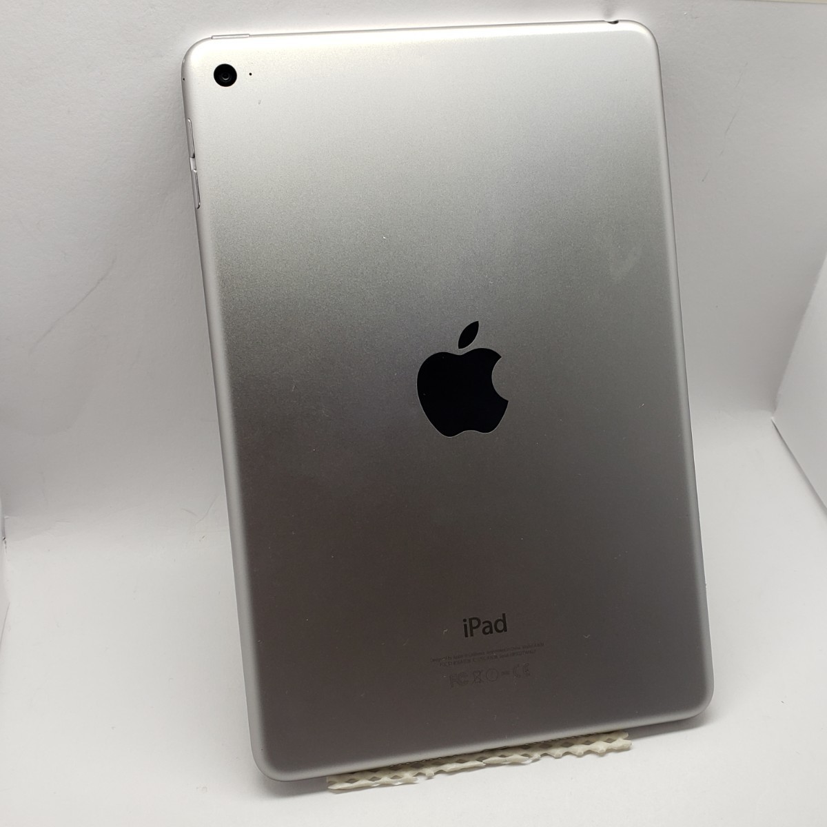 Apple iPad mini 4 128GB Wi-Fiモデル 7.9インチ モデル番号 A1538