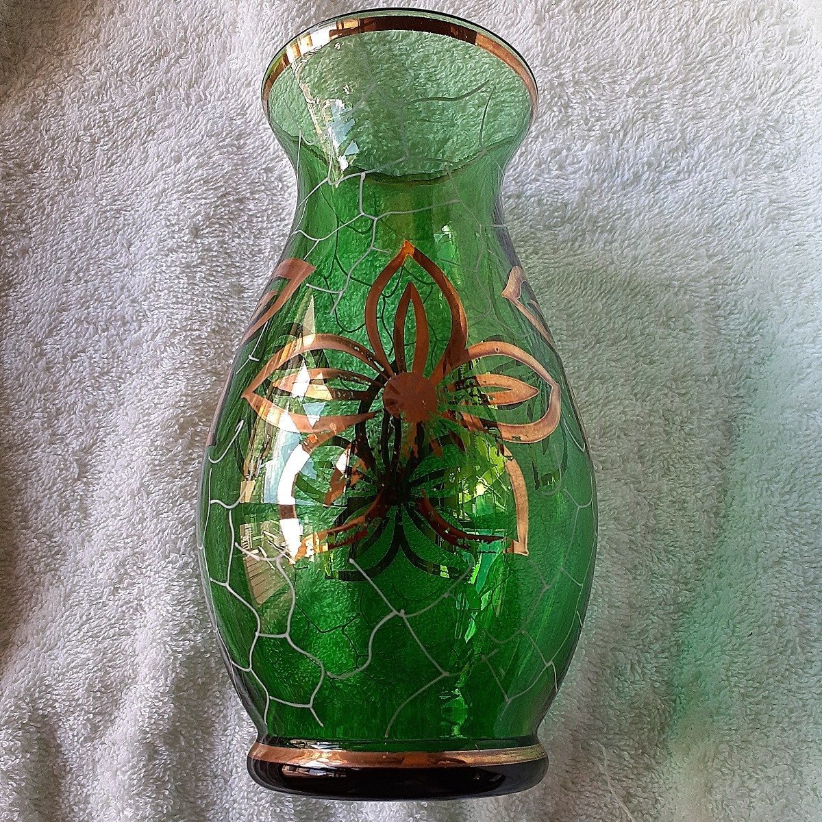 ボヘミア　ガラス　硝子　花瓶 　フラワーベース 　花器　花柄　花模様　１個_画像2