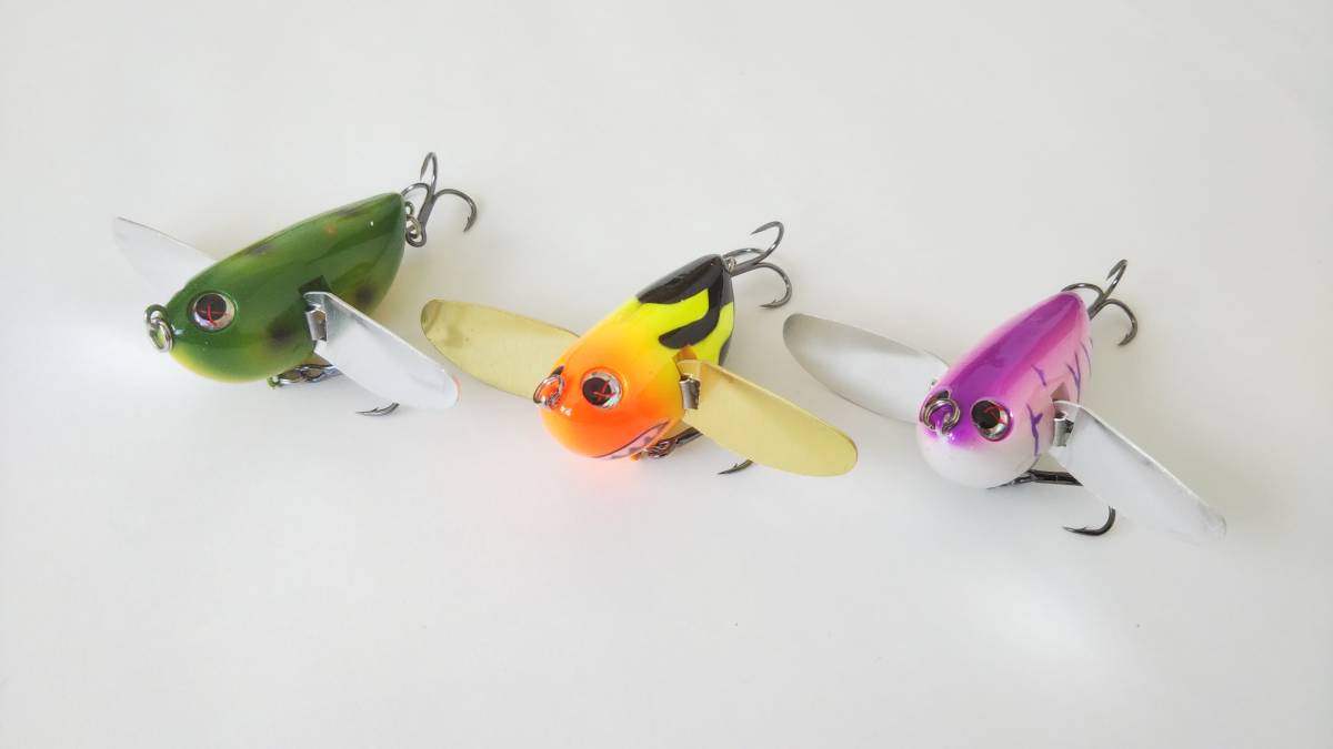 どんぐりマウス風 ノイジー 3色 セット 12.5g 6cm トップウォーター 虫 セミ インセクト バス釣り ナマズ ライギョ JChere雅虎拍卖代购 ★2色セット★フロッグ カエル バス ナマズ ライギョ 6cm 14g