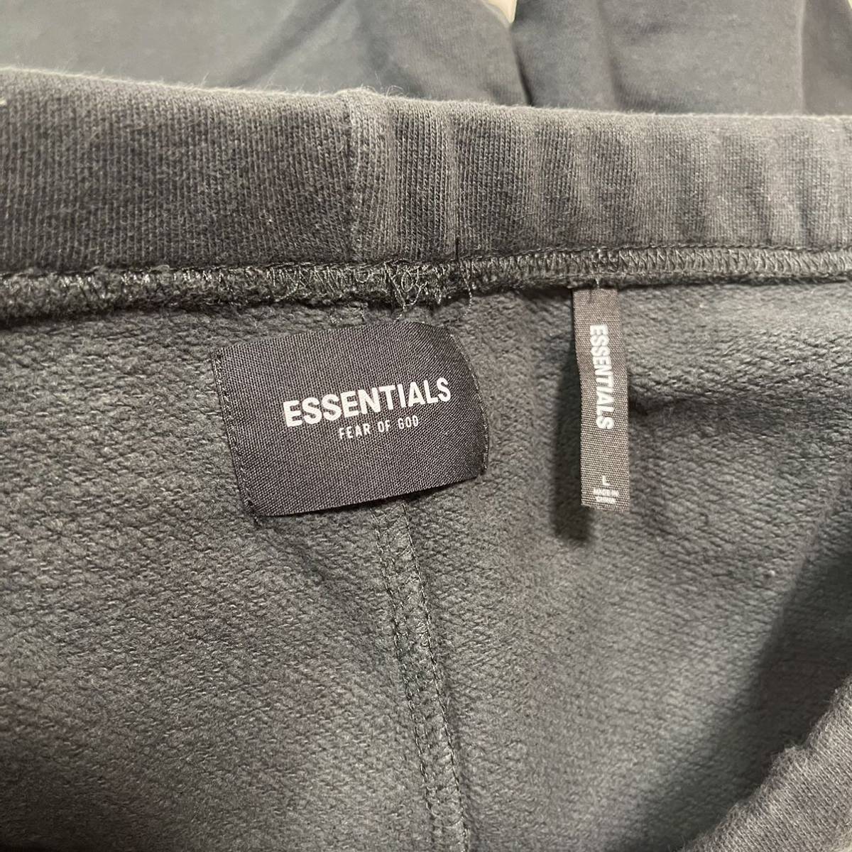 【L】Essentials Sweat Short Black 黒 ブラック Fear Of God フィアオブゴッド エッセンシャルズ ショートパンツ ハーフパンツ Box Logo_画像3