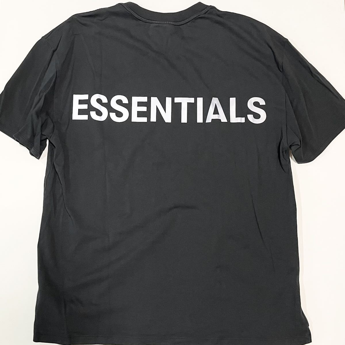 【M】黒 Essentials BOXY T-SHIRT Black ブラック FEAR OF GOD フィアオブゴッド エッセンシャルズ Tシャツ Logo Teeの画像1
