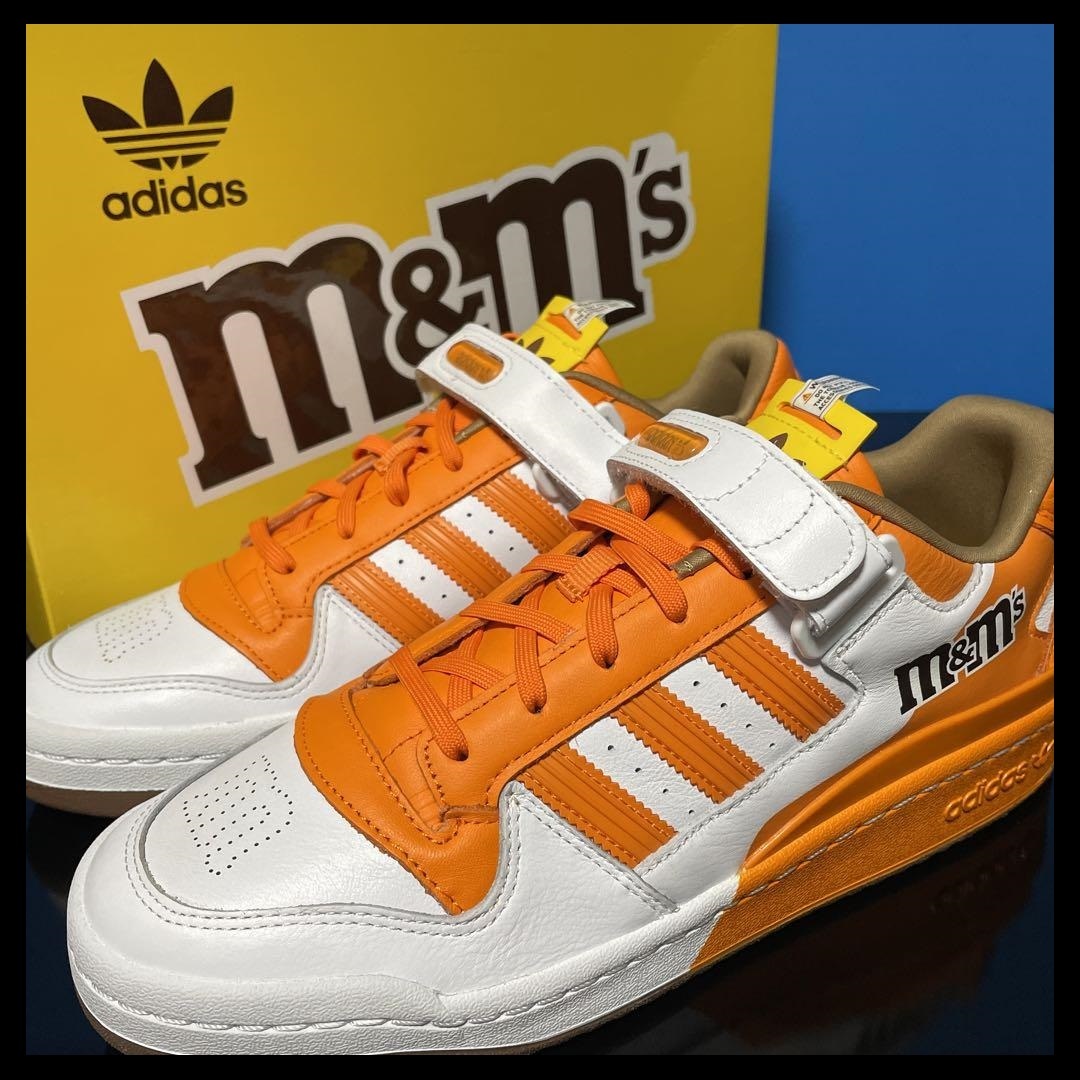 28.0cm★新品 M&Ms × adidas FORUM LO 84 アディダス × エムアンドエムズ フォーラム ロー 84 スニーカー オレンジ 白 コラボ GY6315